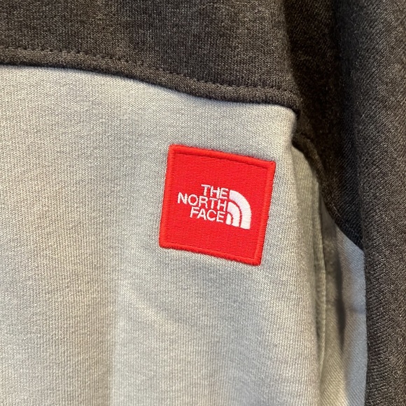 Brand New North Face Geary Zipper Hoodie - Picture 6 of 9